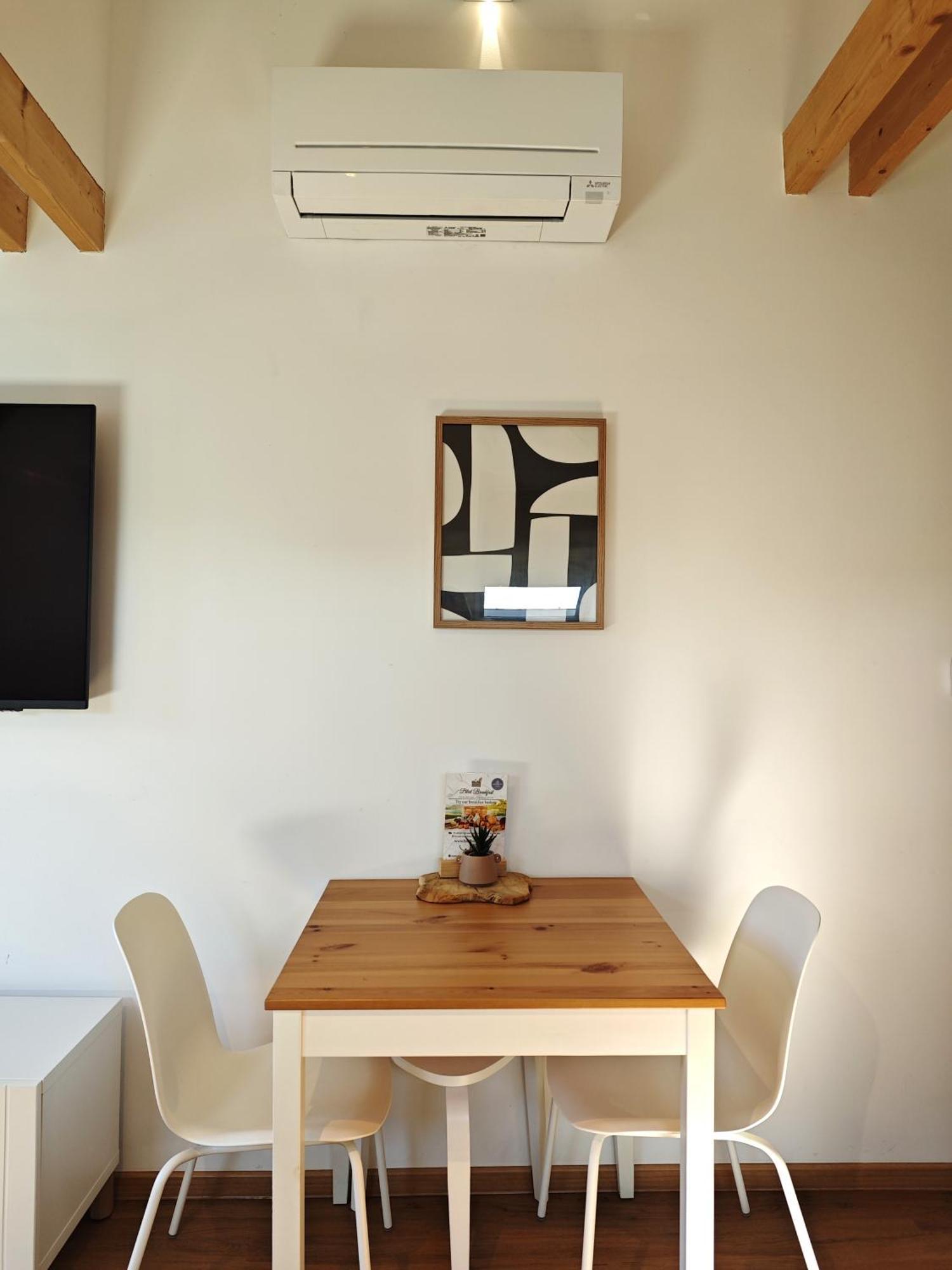 Corner House Apartments Near Lake Bled Радовлица Экстерьер фото